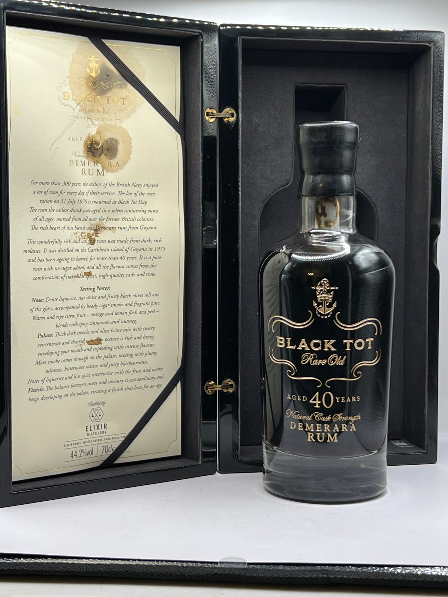 Rum Demerara - Black tot 40 years old